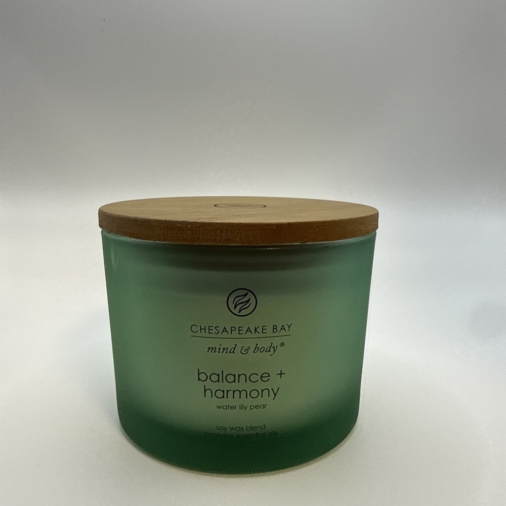Chesapeake Bay 3 Wick Candle Water Lily Pear Mind Body Balance Large Jar New